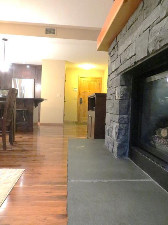 Luxury Canmore Vacations Oda fotoğraf